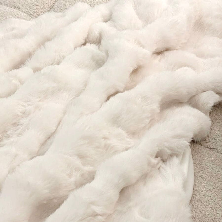 Brooklyn Cream Super Soft Faux Fur Textured Throw Textiles 