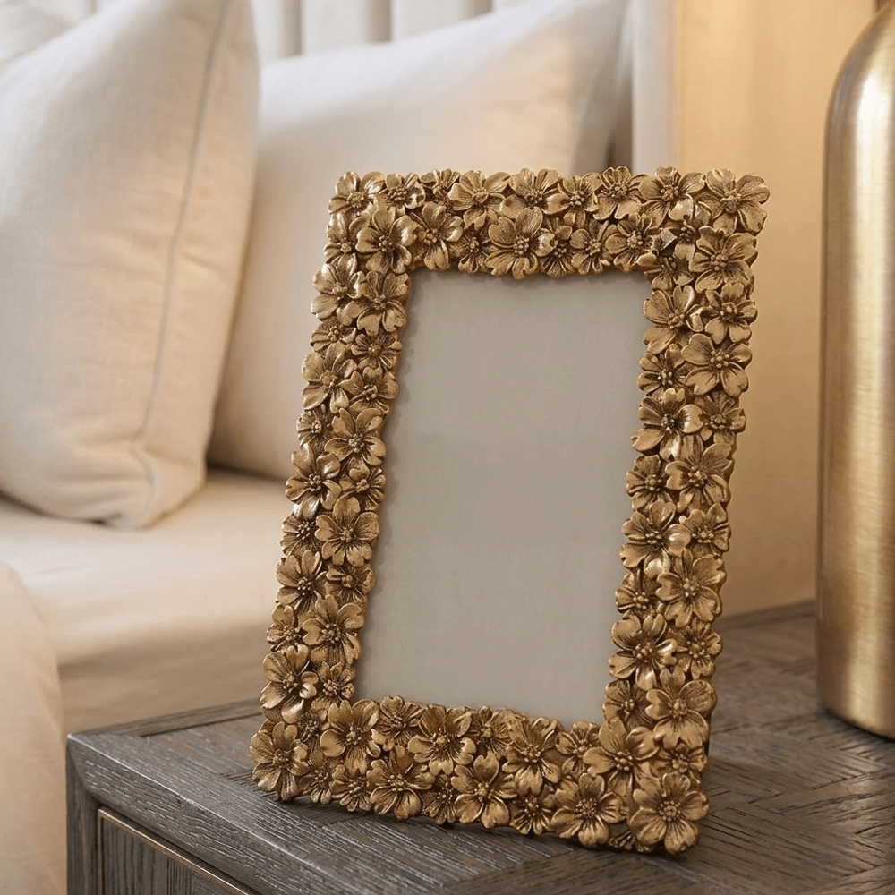 Darya Gold 3D Flowers Photo Frame - 4x6" Accessories