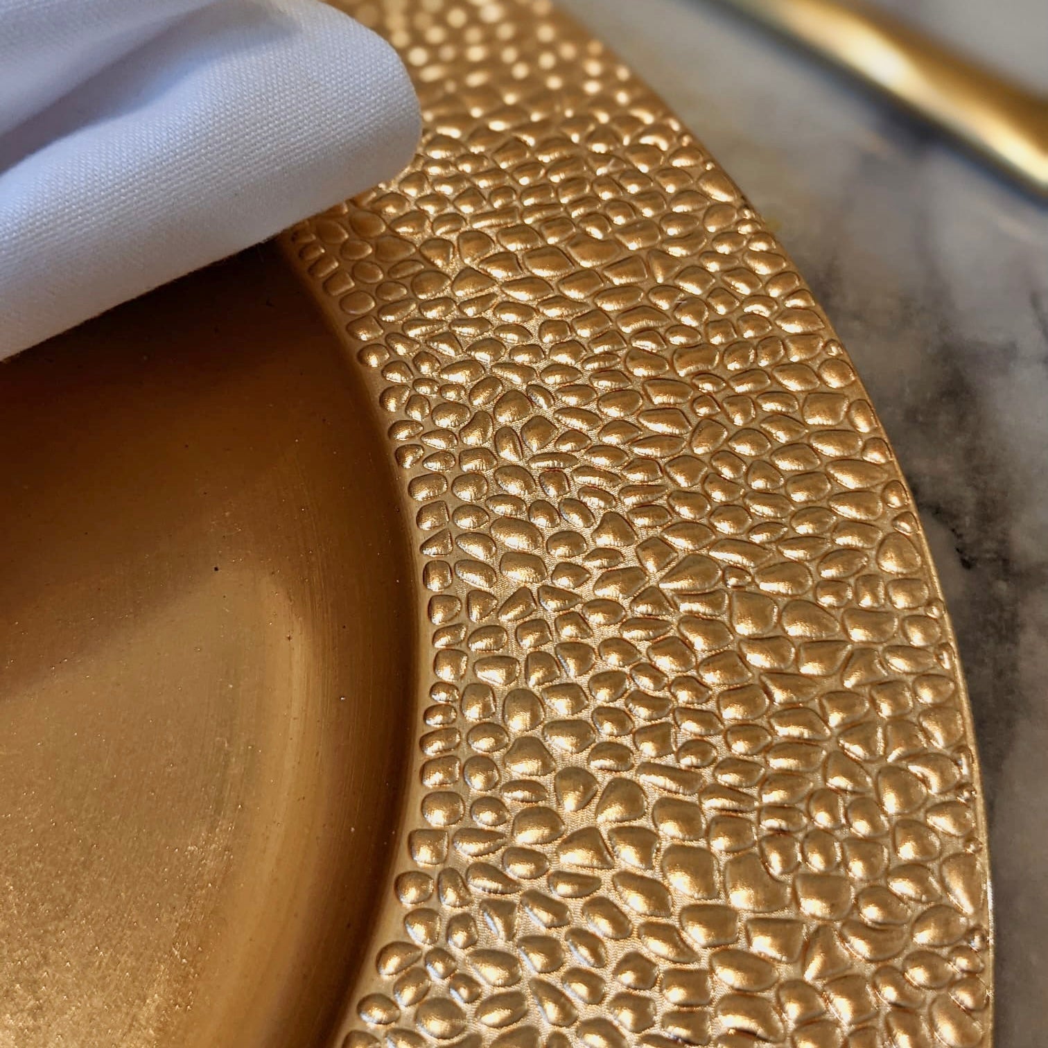 Comet Gold Pebble Effect Charger Plate Kitchen