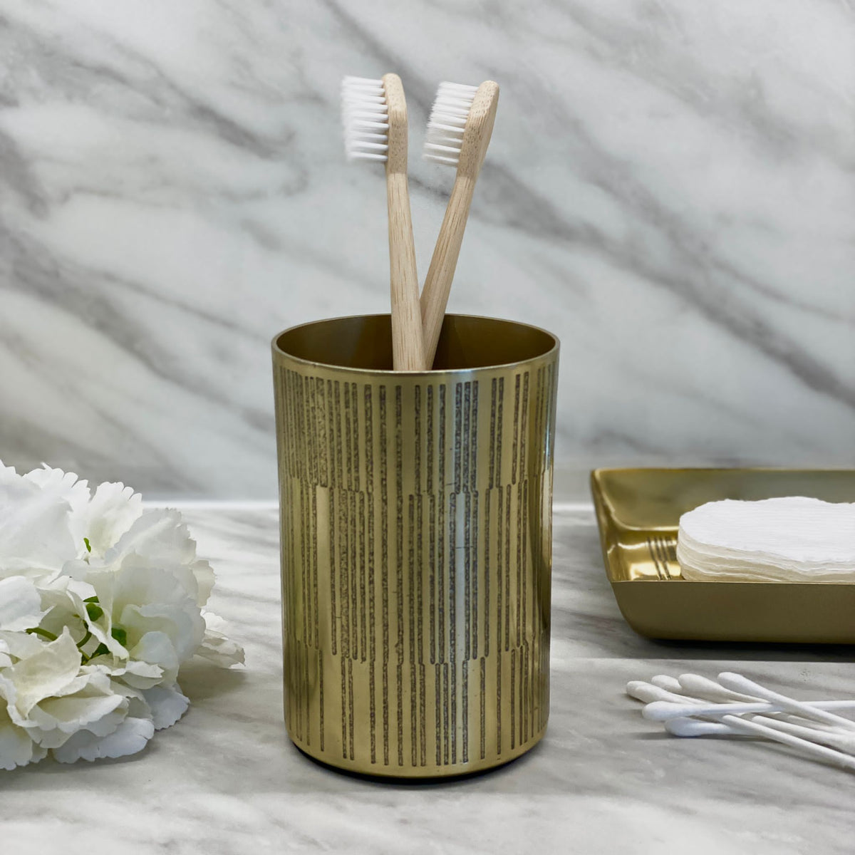 Lizzie Line Effect Gold Tumbler Bathroom