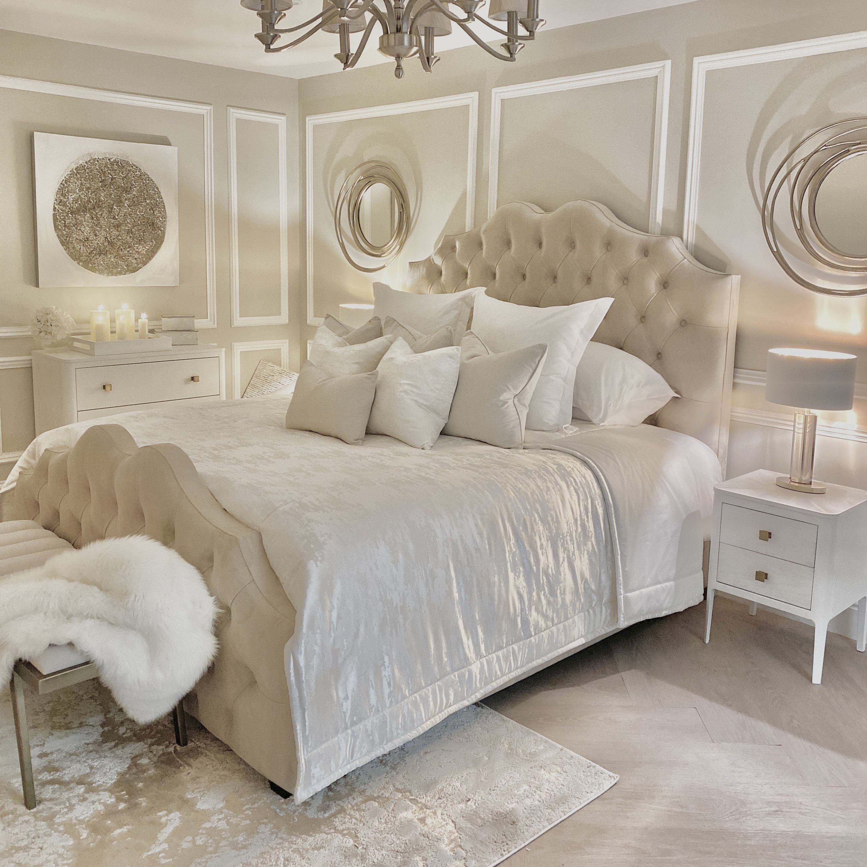 Vanilla Velvet Fabric Sample Bed