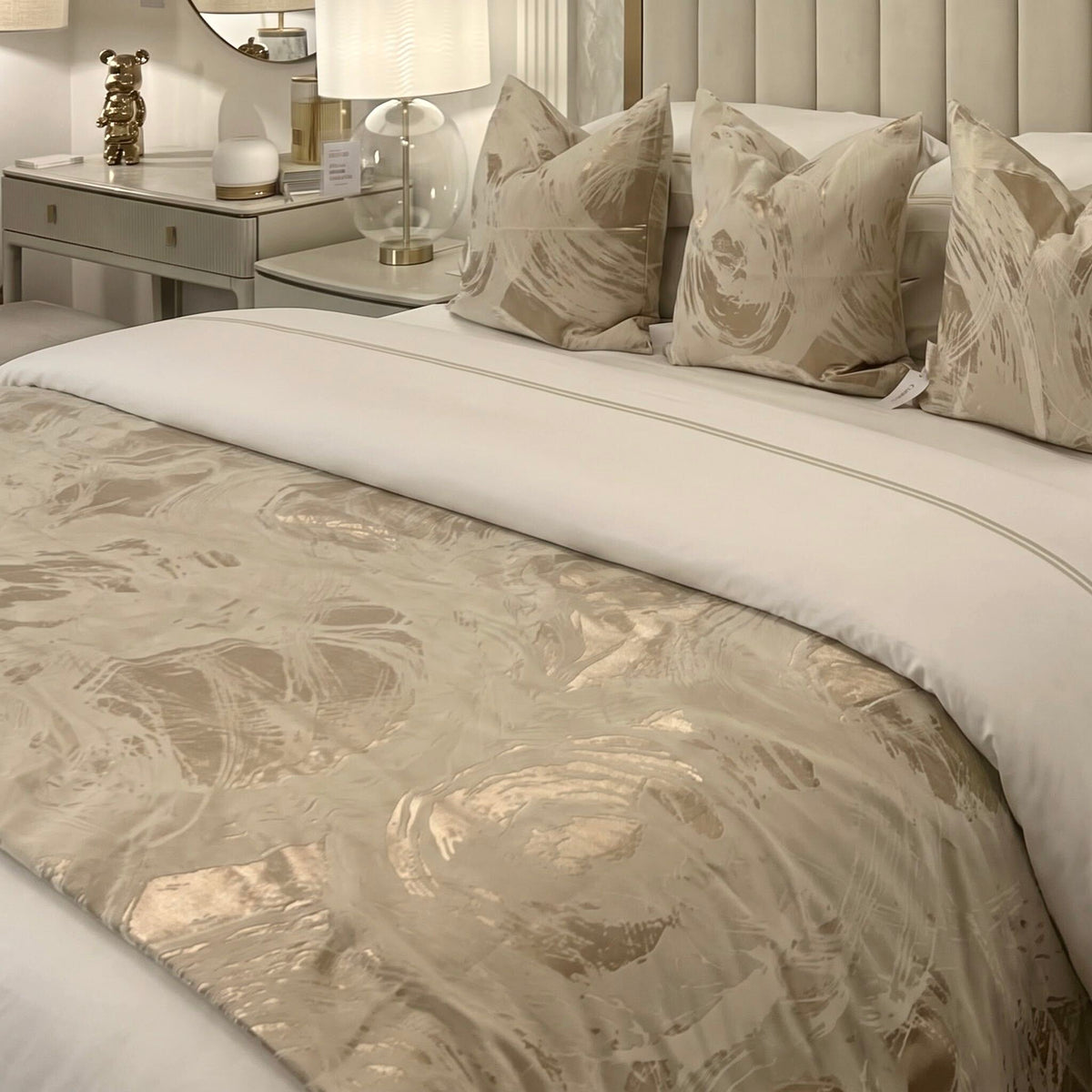 Harlow Cream & Gold Metallic Bed Runner