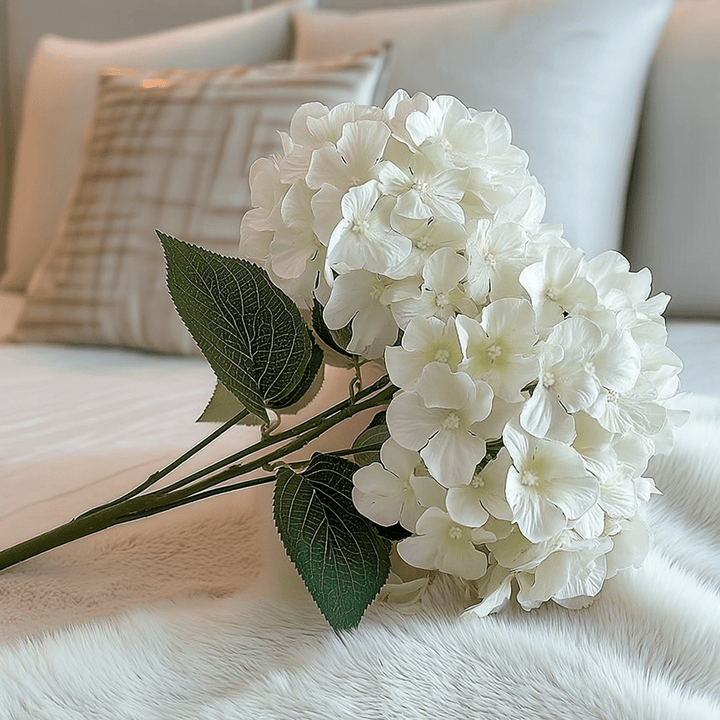 Cream Hydrangea Faux Floral Bunch Accessories 