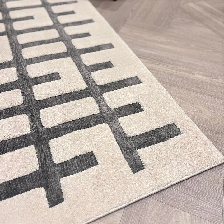 Ex-Display Westborne Cream & Black Patterned Rug -120X170cm Textiles 