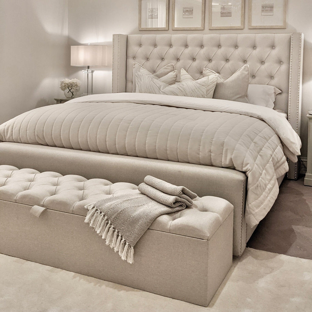 Harper Classic Luxury Tweed Buttoned Silver Stud Wing Chunky Bed
