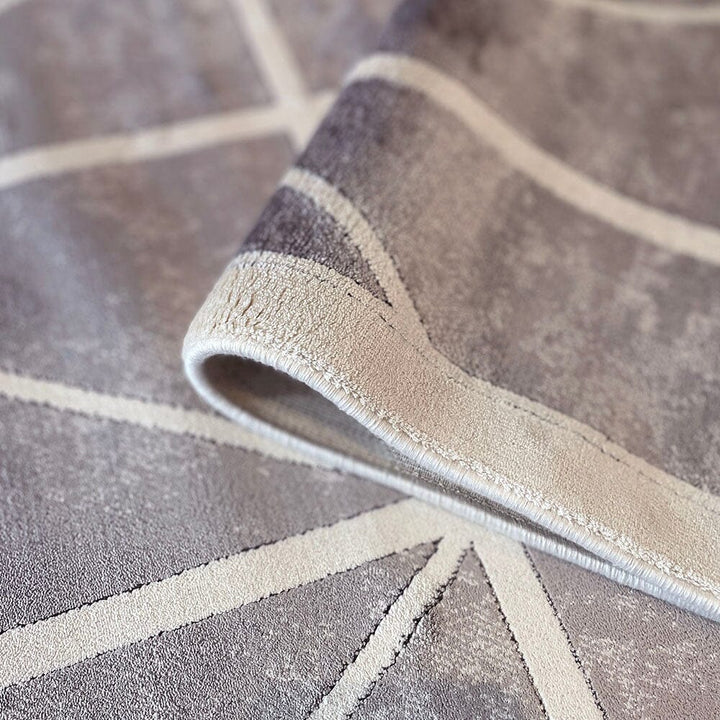 In Stock - Varenna Cream & Grey Geometric Patterned Rug - 120 x 180cm Textiles 