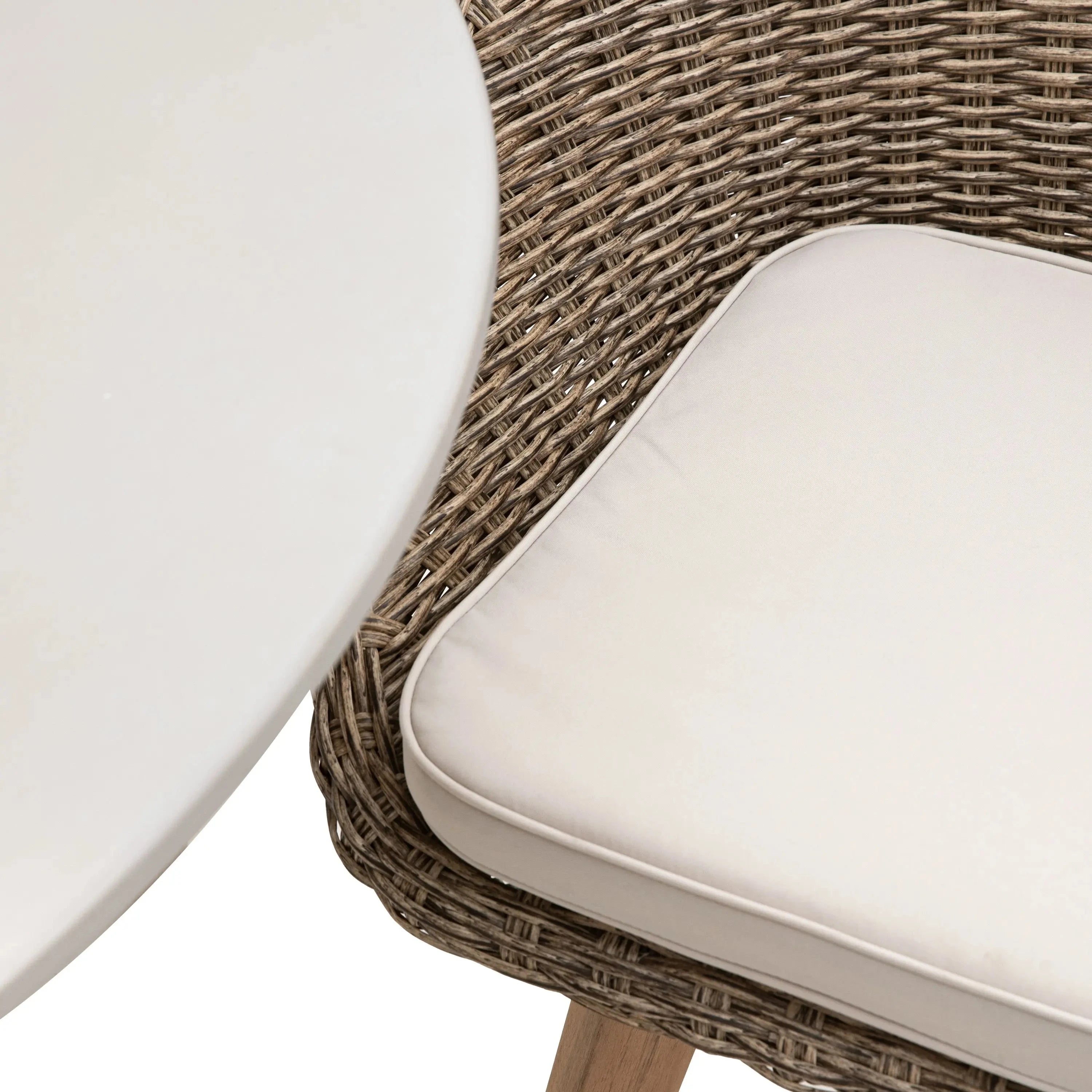 Petra Outdoor Natural 4 Seater Round Dining Set Outdoor 