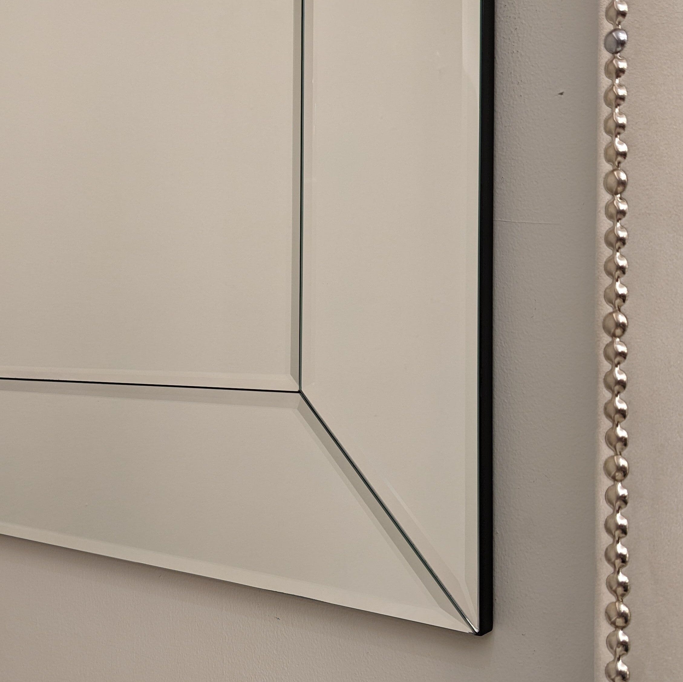 Zendaya Mirrored Glass Rectangular Wall Mirror – Rowen Homes