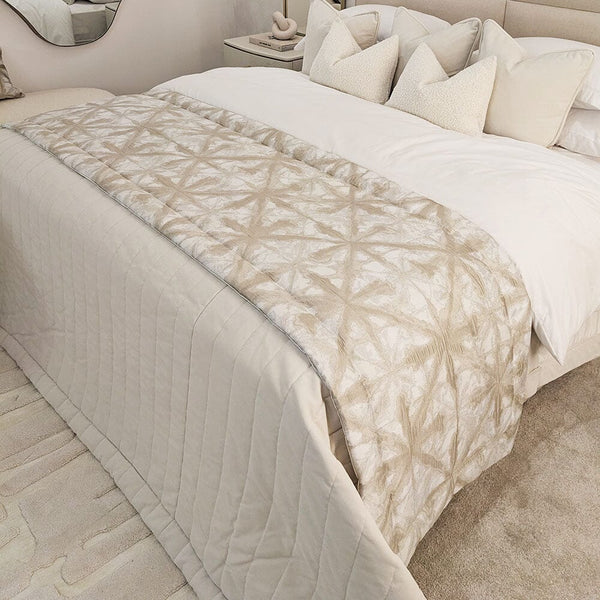 Arizona Cream & Nude Print Bed Runner Bedding 