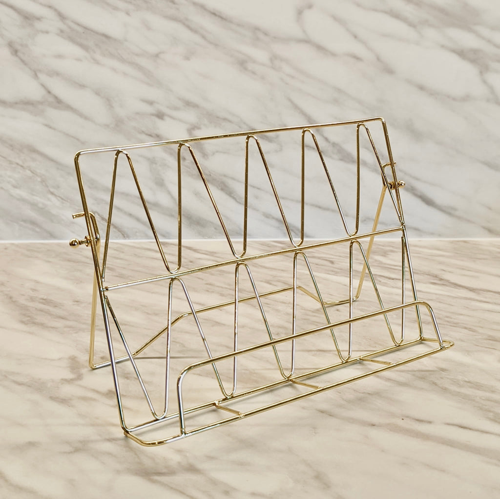 Bennie Book Stand