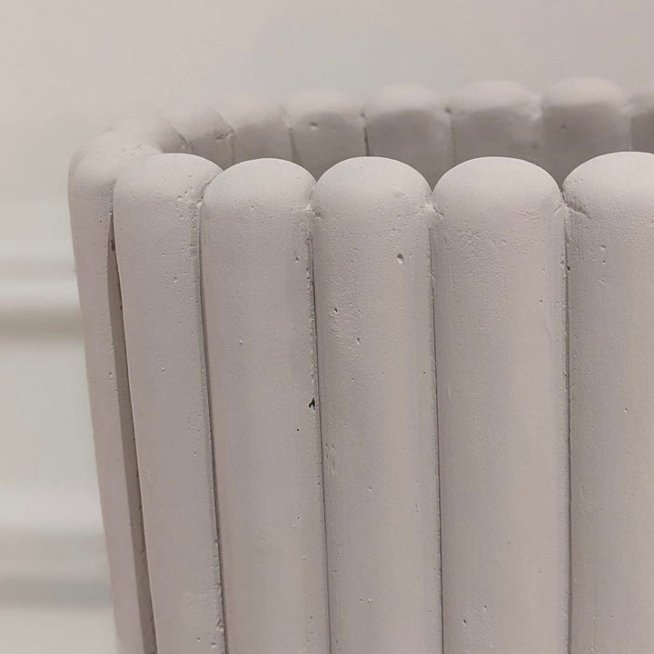 Carina Ivory Oblong Scalloped Vase 