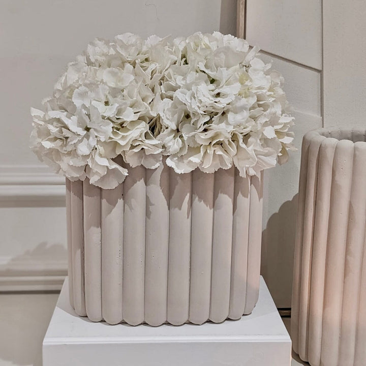 Carina Ivory Oblong Scalloped Vase 