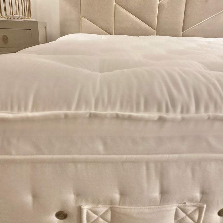 Cloud Pillow Top Egyptian Cotton Luxury Mattress Bed 
