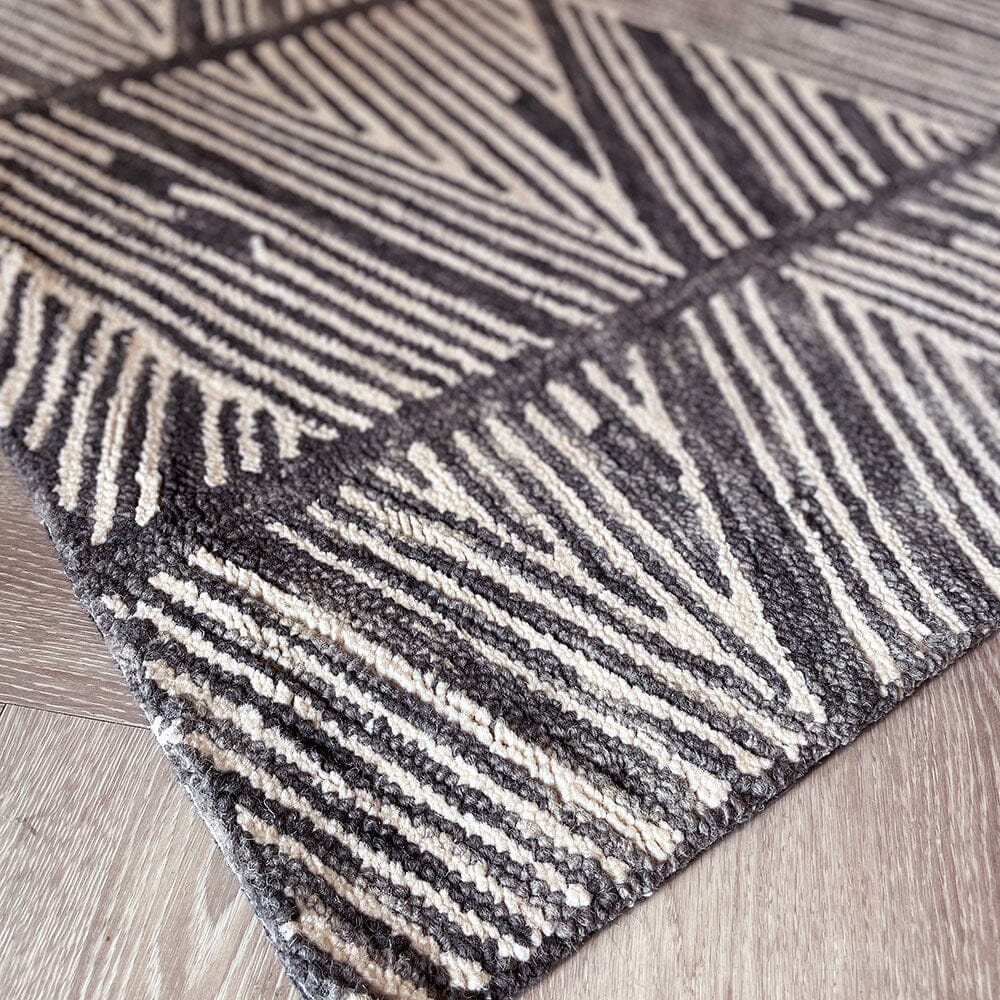 Enaya Grey & Cream Geometric Rug Textiles 