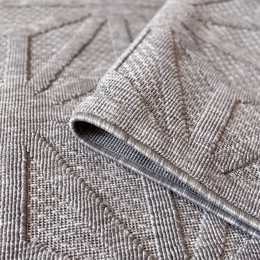 Harley Light Grey Geometric Indoor / Outdoor Rug Textiles 