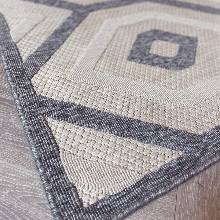 Hatfield Cream & Grey Geometric Indoor / Outdoor Rug Textiles 