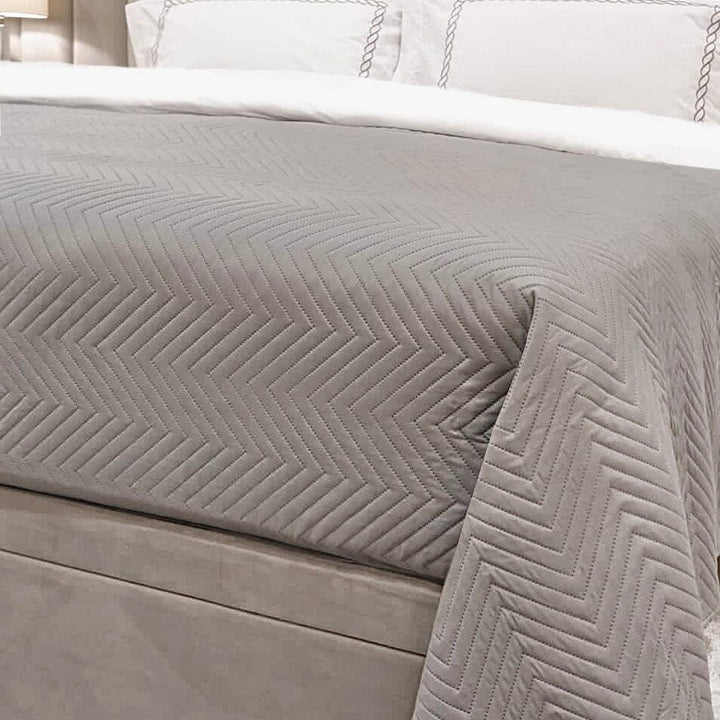 Hugo Grey Quilted Bedspread 