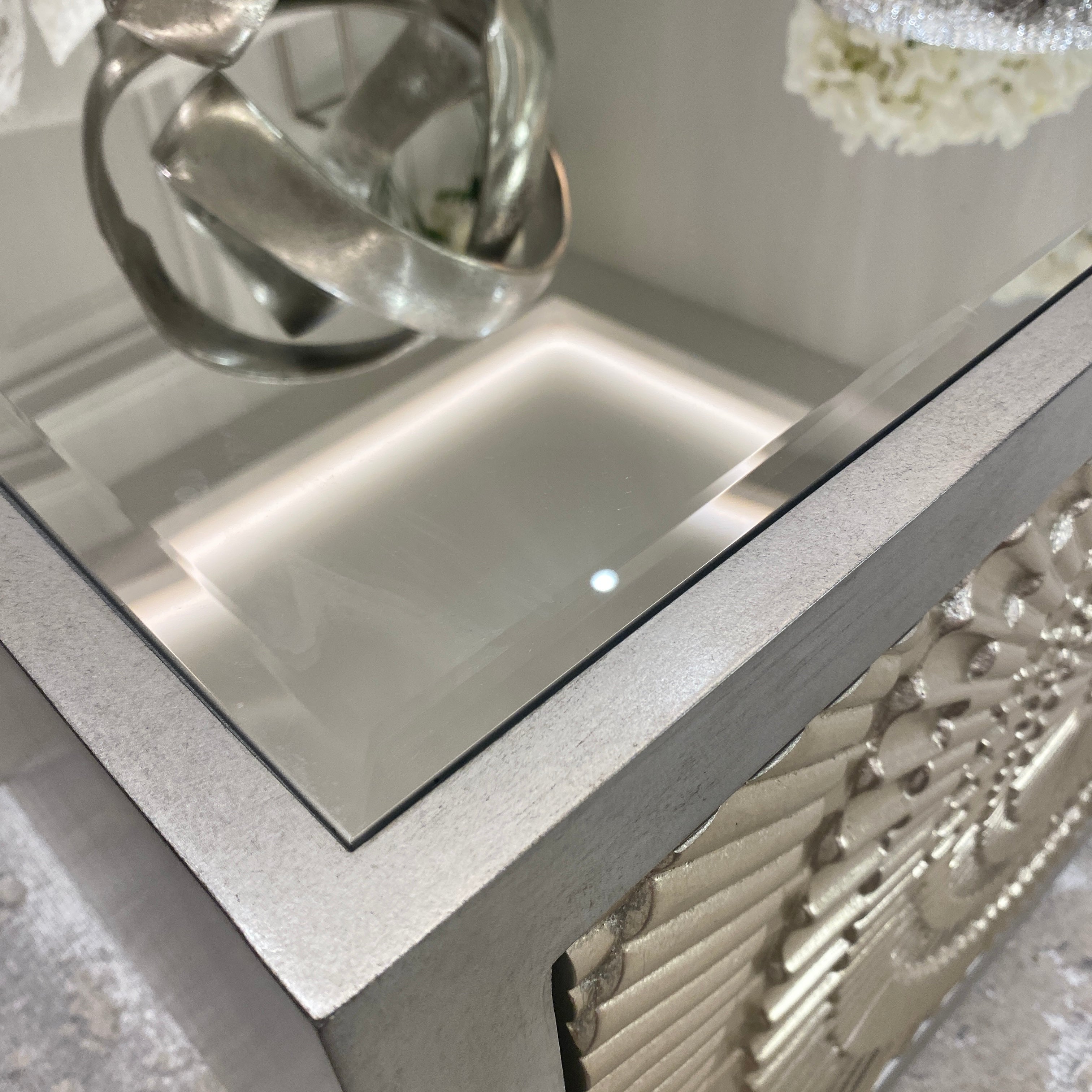 Leverette Silver Premium 4 Drawer Coffee Table Coffee Table 