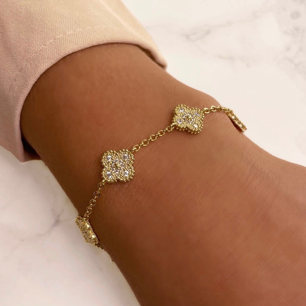 Mini Gold Petal Bracelet 