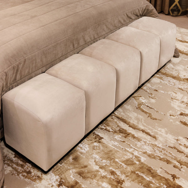 Oyster Luxury Velvet Upholstered Bench Furniture 