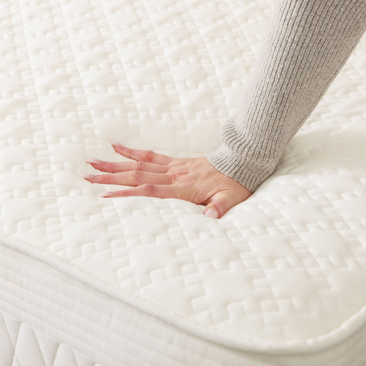 Plume Hybrid Memory Foam Mattress Bed 