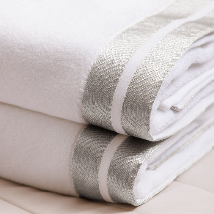 Retreat Luxurious White & Silver Towel Towel 