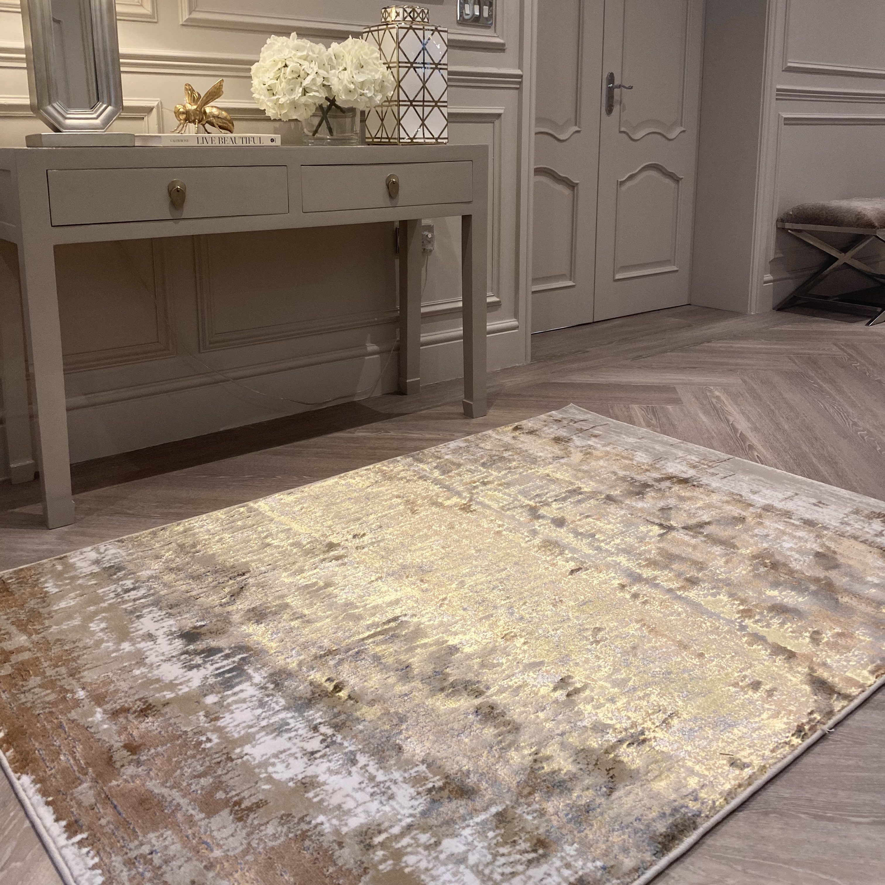 Saturn Gold Metallic Rug - Luxurious Shimmering Elegance – Rowen Homes